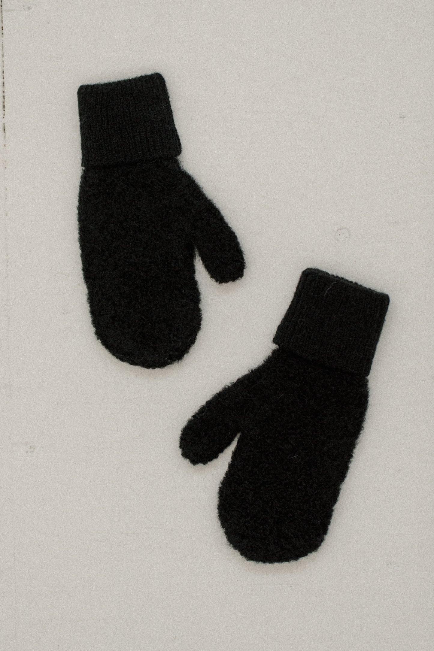 BARE Alpaca Boucle Mittens