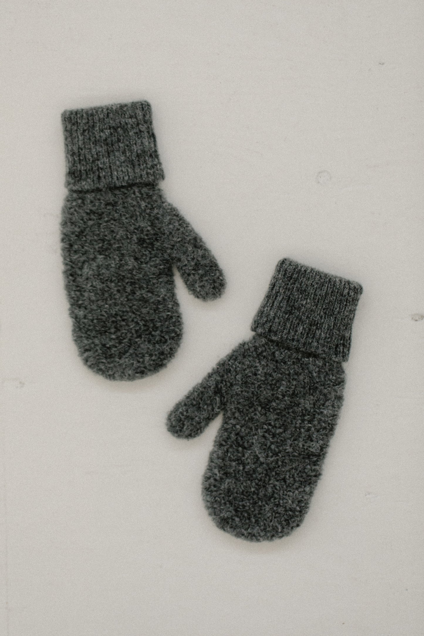 BARE Alpaca Boucle Mittens