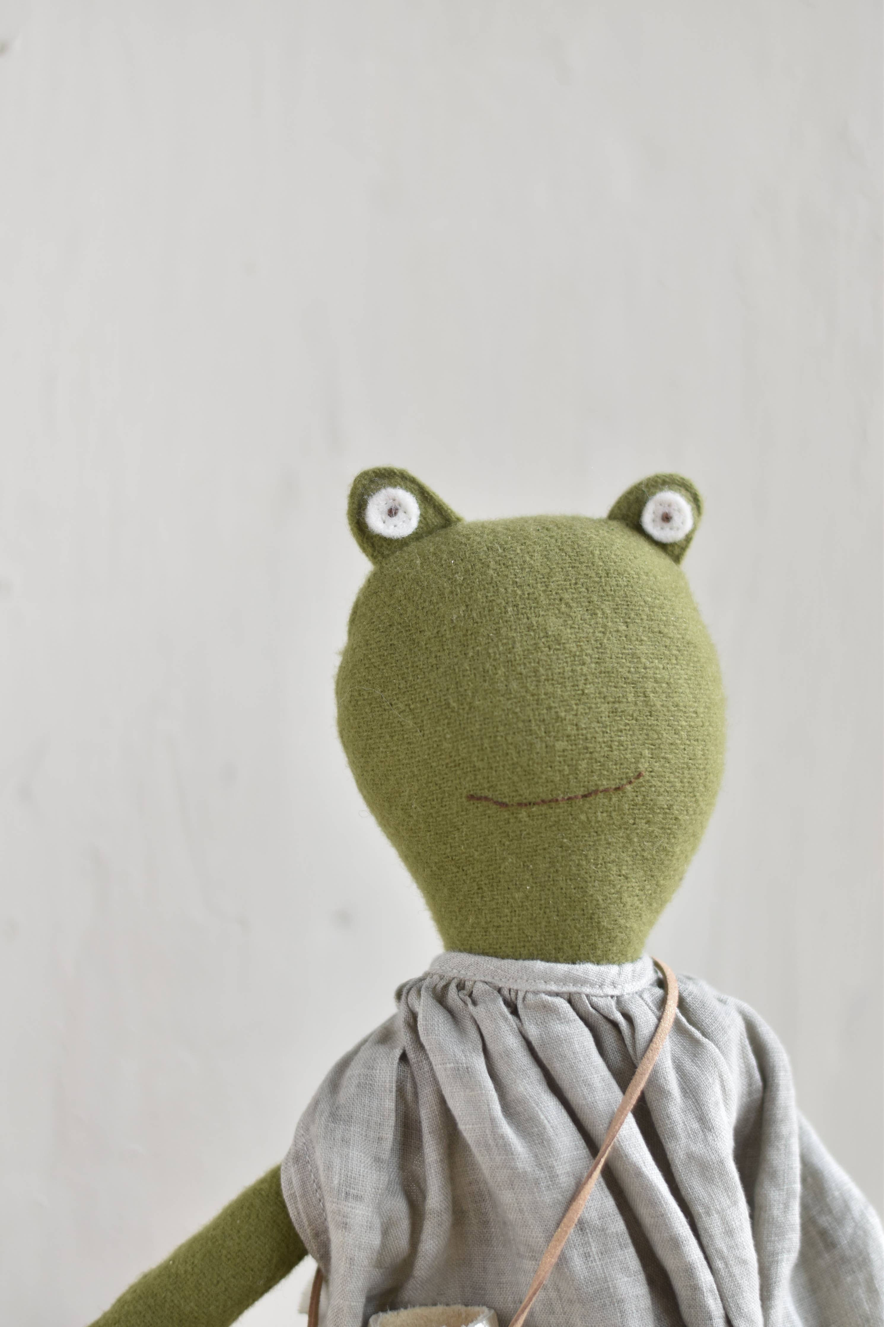 Woolgrass Fern the Frog - Canyon Linen Dress