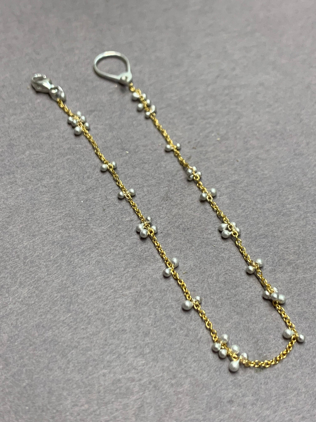 Yedomi Scattered Caviar Bracelet