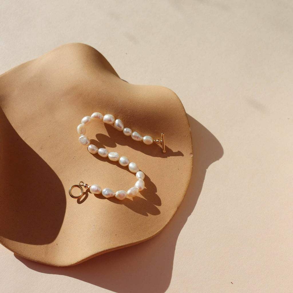 Token Pearl Muse Toggle Bracelet