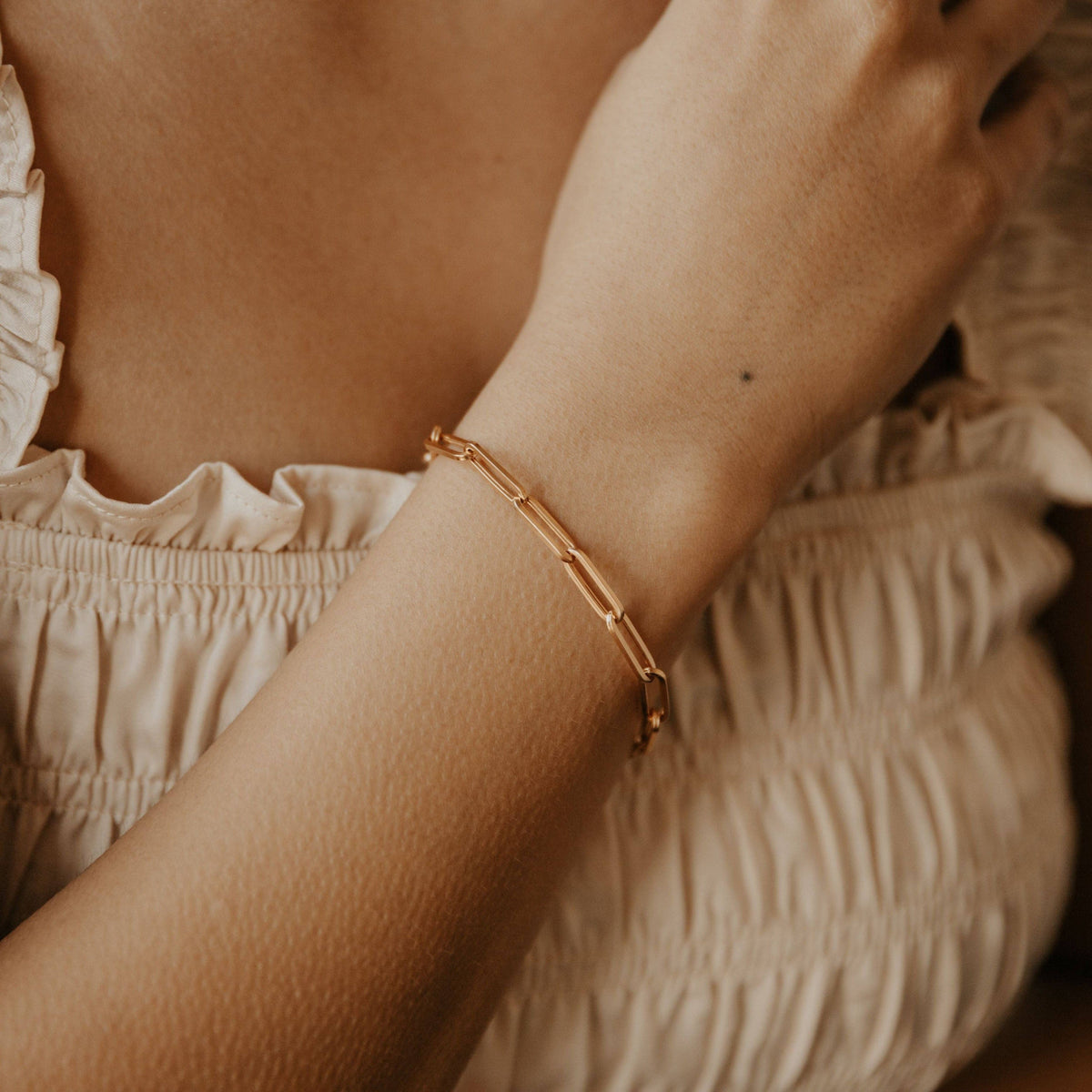 Ofina Bold Paperclip Toggle Bracelet