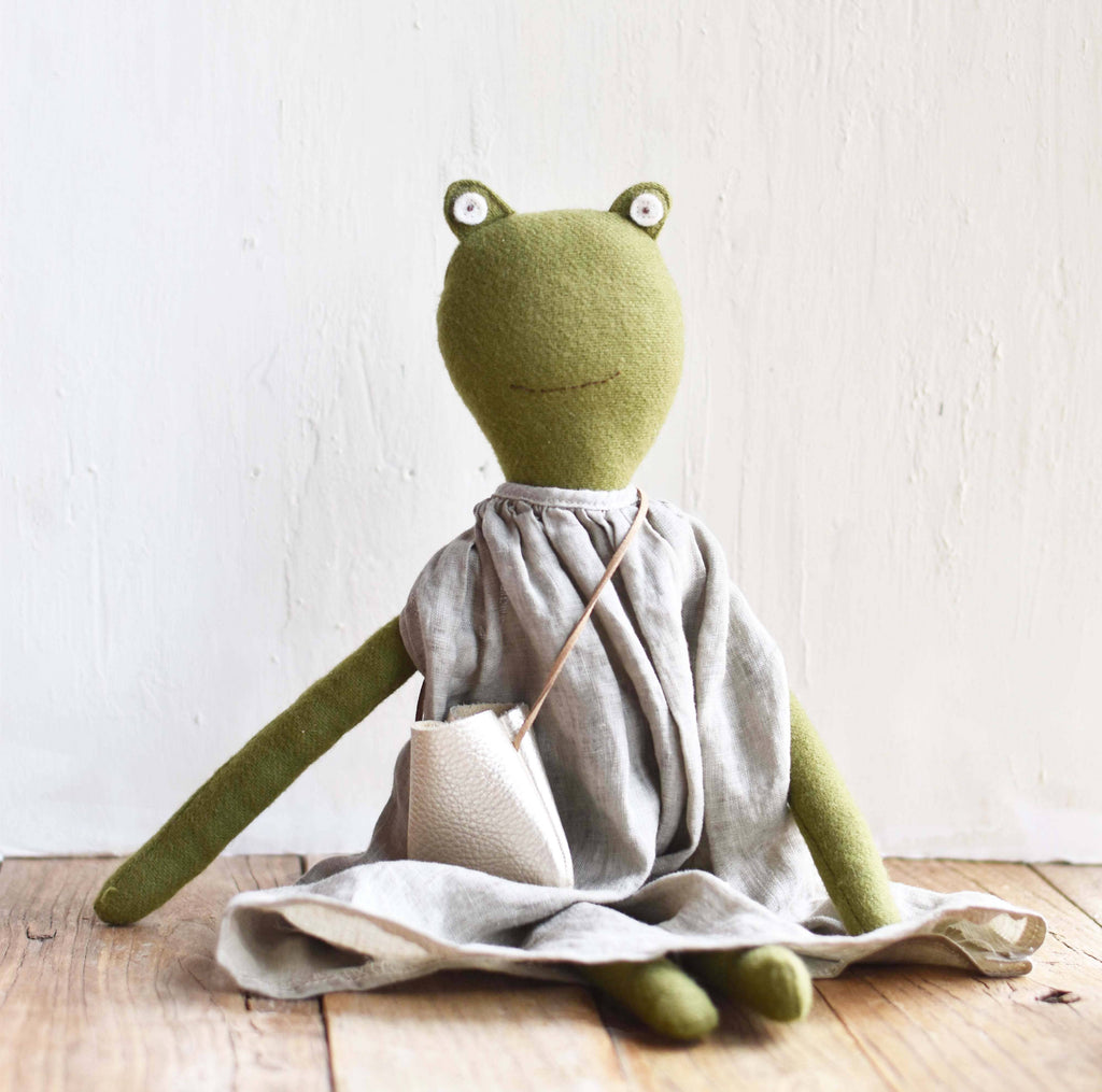 Woolgrass Fern the Frog - Canyon Linen Dress