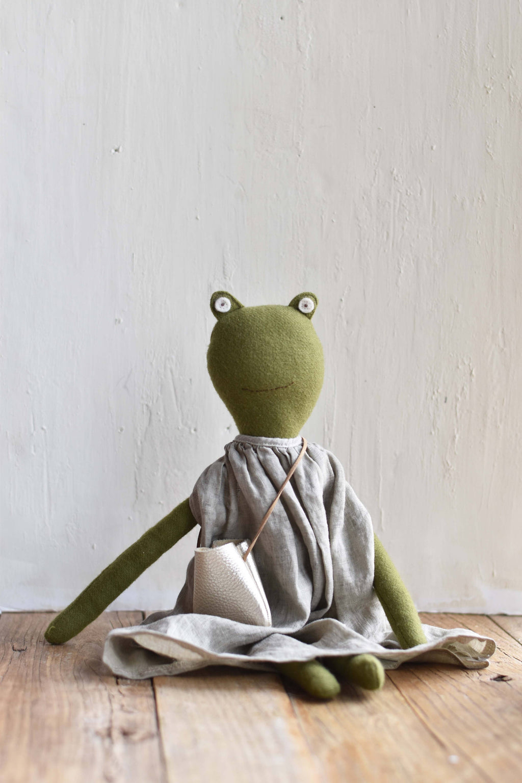 Woolgrass Fern the Frog - Canyon Linen Dress
