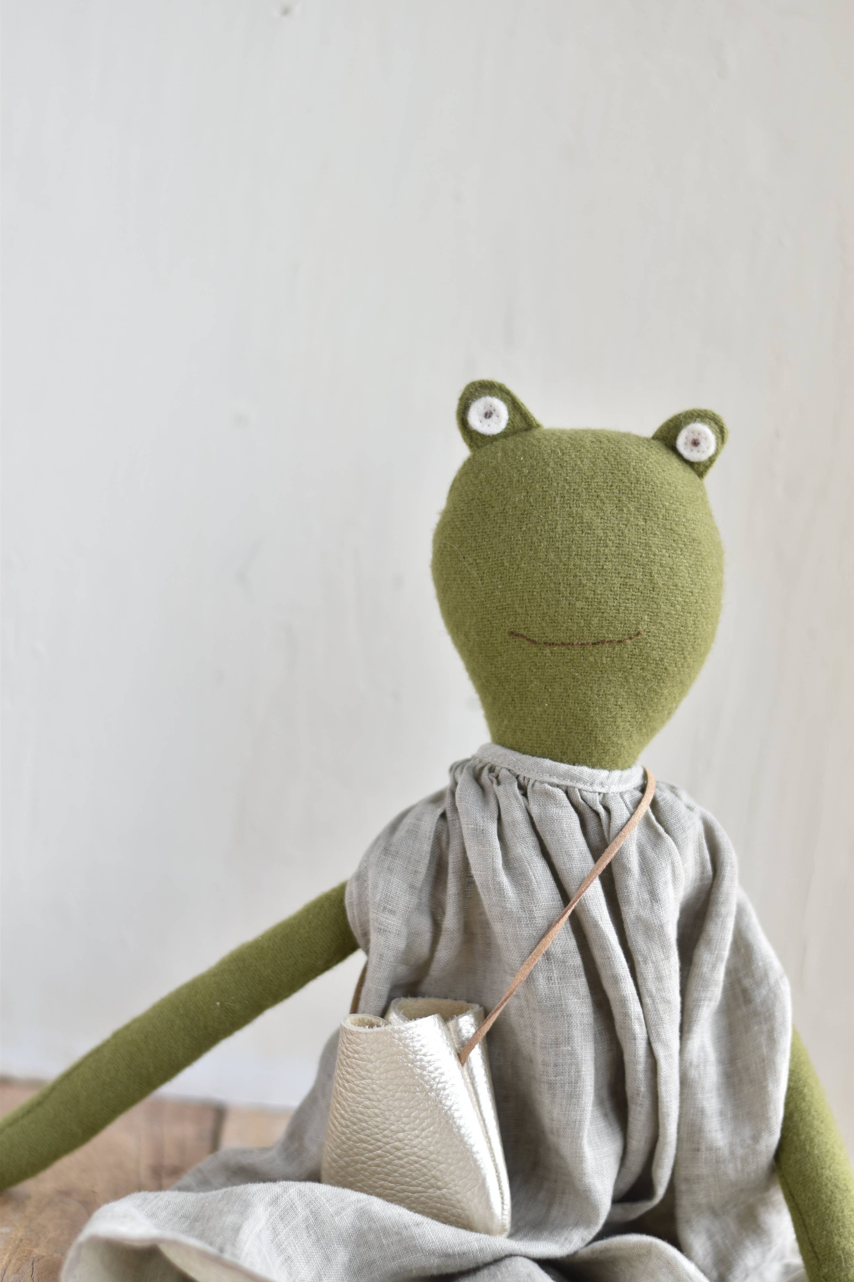 Woolgrass Fern the Frog - Canyon Linen Dress