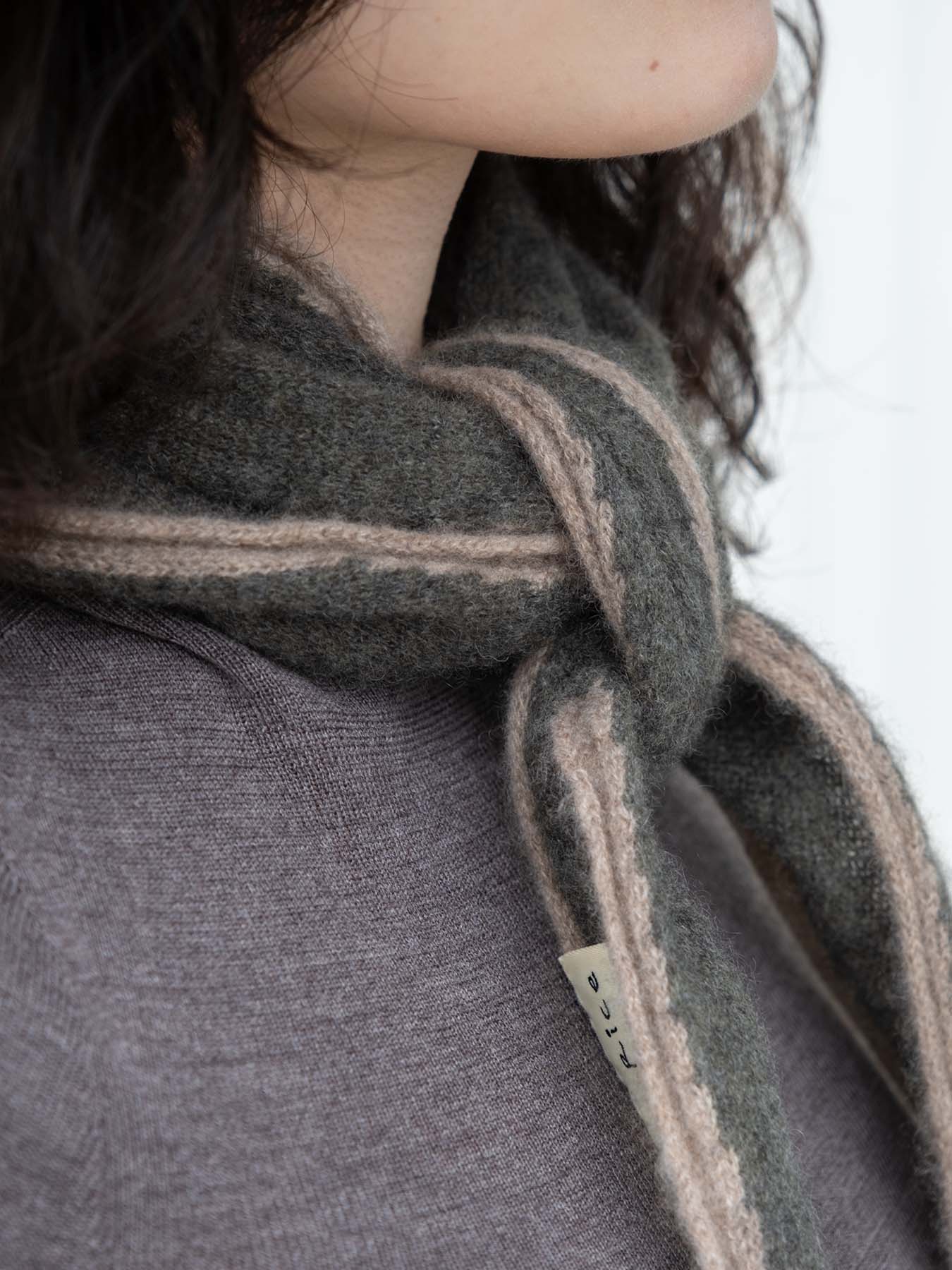 Oats & Rice Cashmere Short Scarf