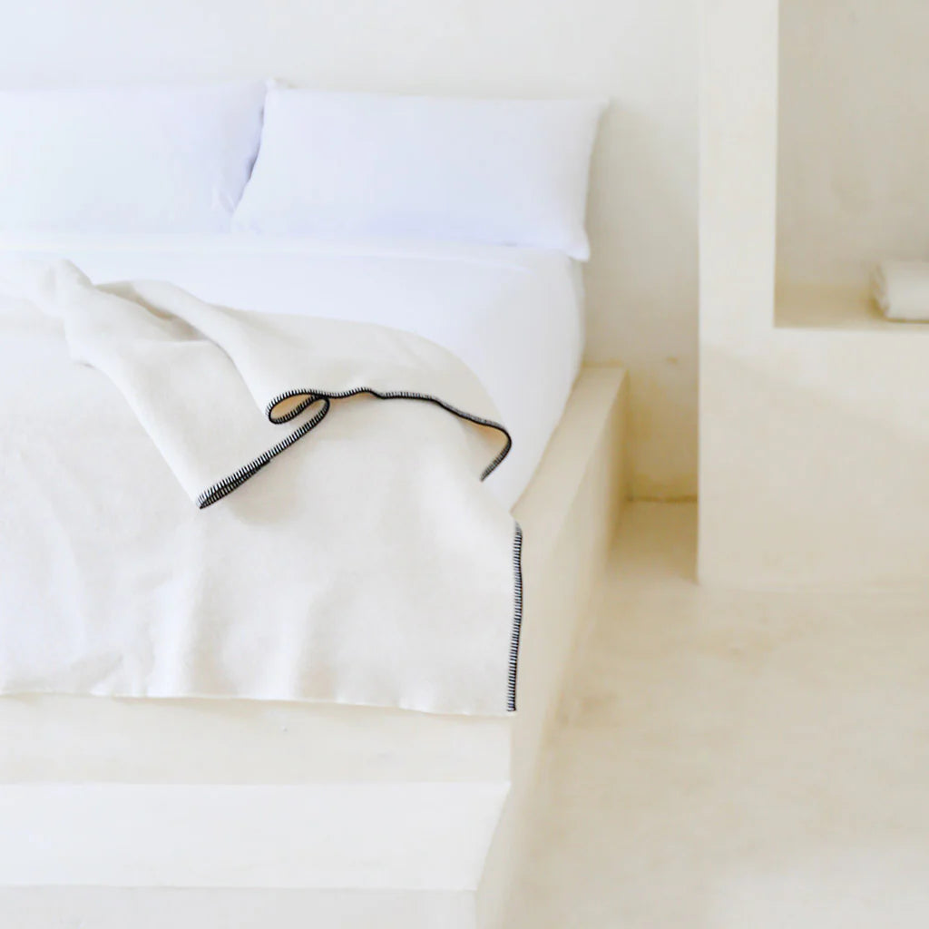 Blacksaw Siempre Speakeasy Blanket