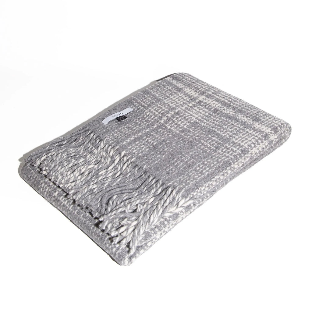 Latierra Ruta Throw