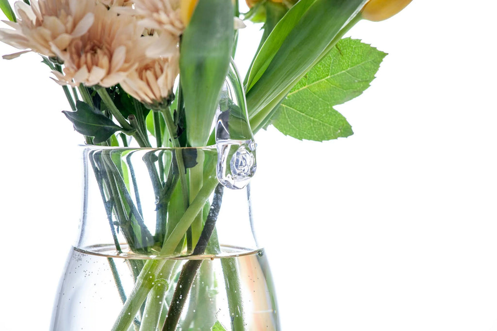 AO Glass Bloom Tote Vase