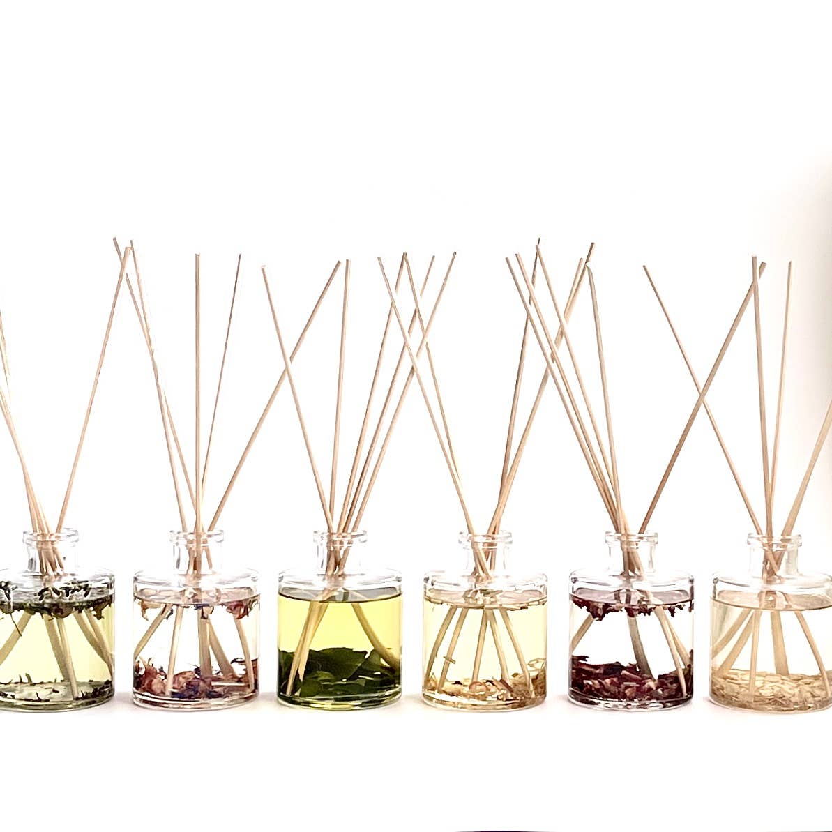 Nectar Republic Rose Sandalwood Reed Diffuser